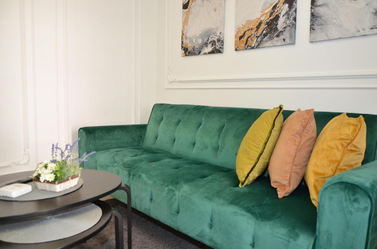 Luxury Apartment Curtea de Argeş